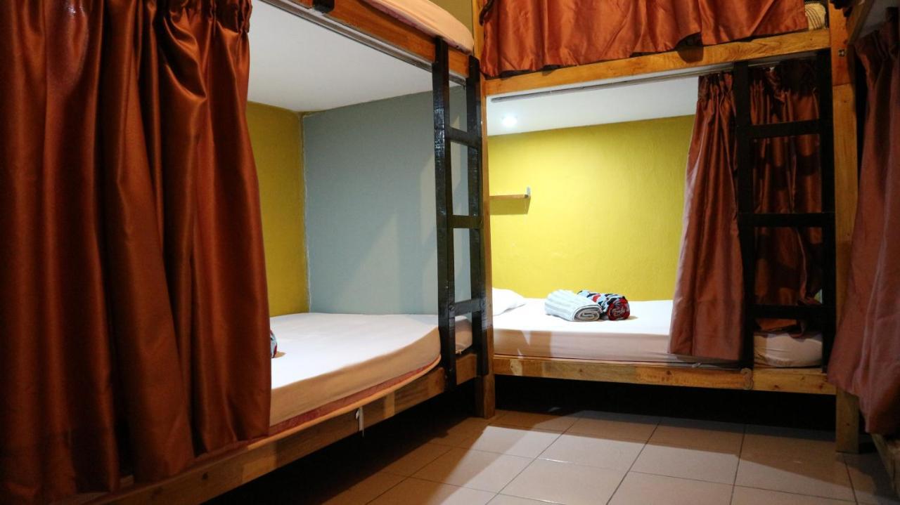 بيت شباب Escape Backpackers Kk كوتا كينابالو المظهر الخارجي الصورة