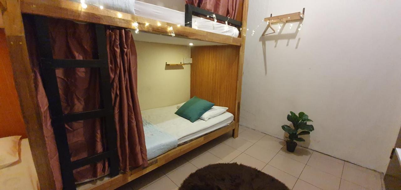 بيت شباب Escape Backpackers Kk كوتا كينابالو المظهر الخارجي الصورة