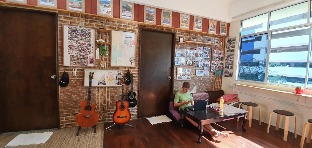 بيت شباب Escape Backpackers Kk كوتا كينابالو المظهر الخارجي الصورة